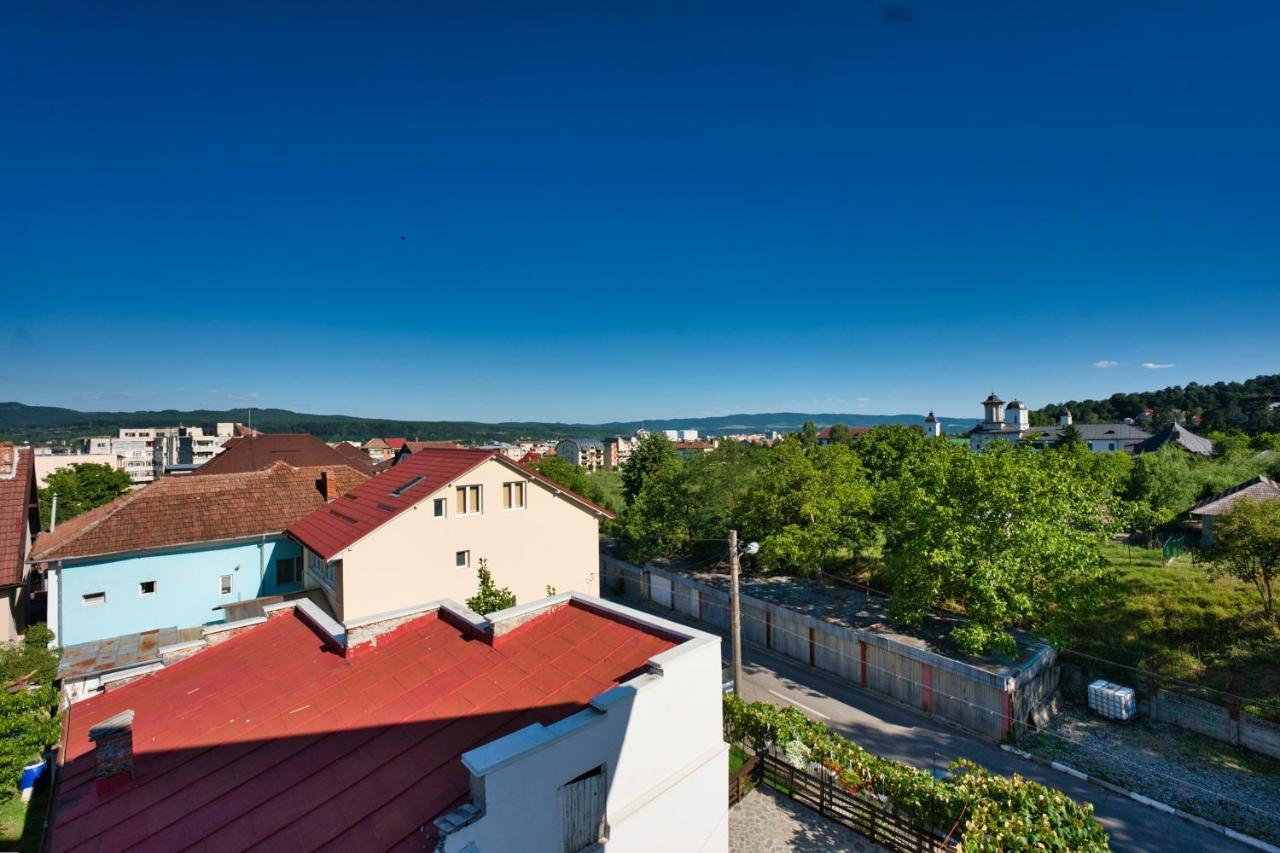 Vila Victoria Râmnicu Vâlcea Екстериор снимка
