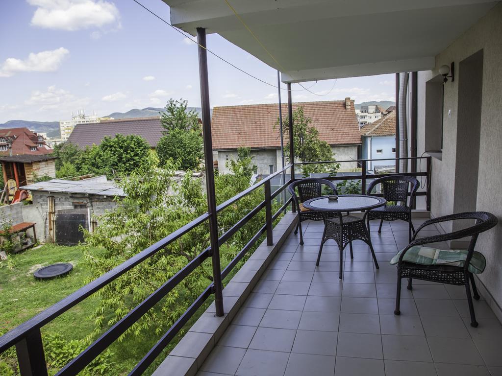 Vila Victoria Râmnicu Vâlcea Екстериор снимка
